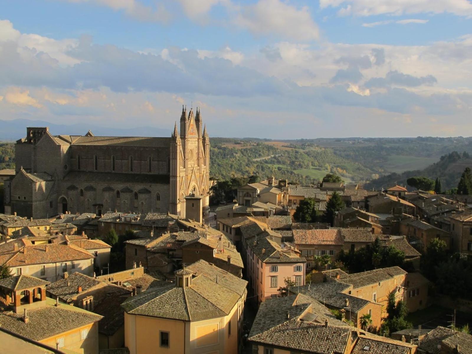 Porta Vivaria Orvieto- Private Parking Esterno foto